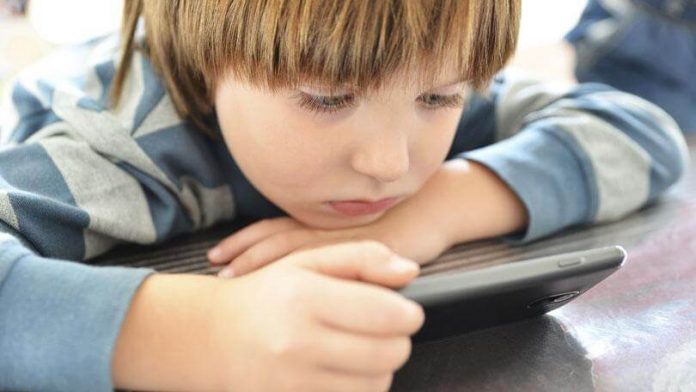 Negative Effects of Android Mobile Devices on Kids- Use Android Parental Control App to Minimize the Dangers